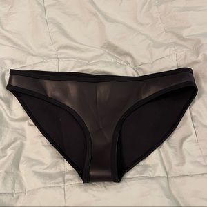 Triangl bikini bottom size Medium black